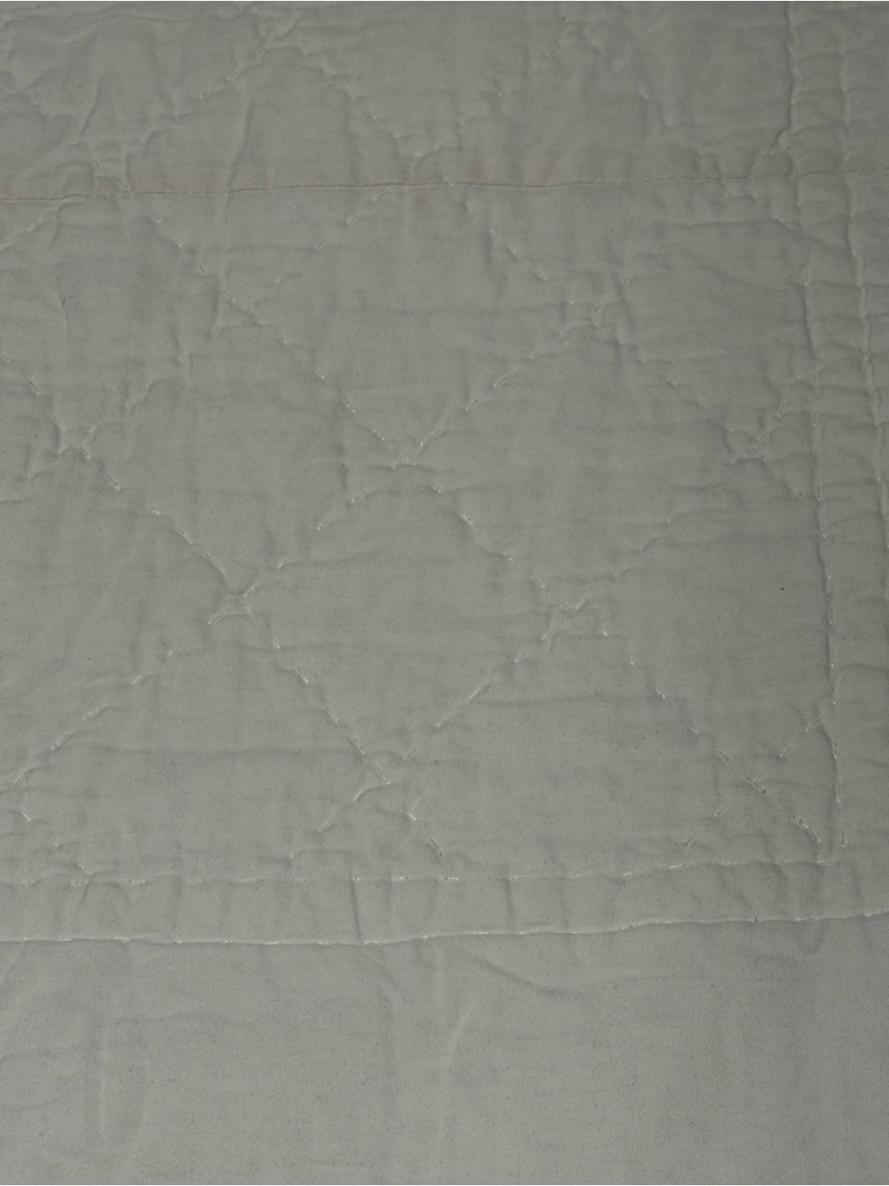 Vintage-style shabby chic pink & green floral rose patchwork quilt. full/queen - Picture 9 of 13